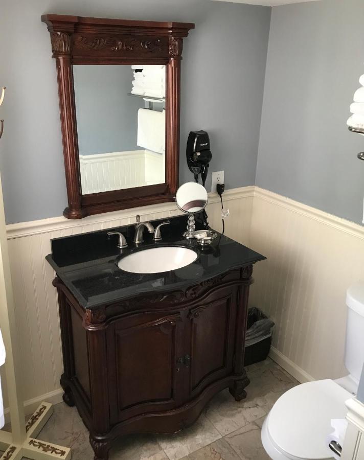 The Square & Hotel Dahlonega