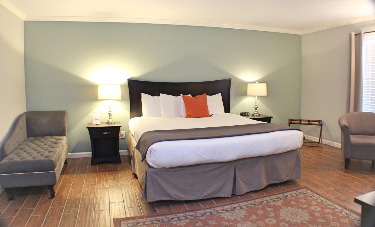 The Square & Hotel 5*