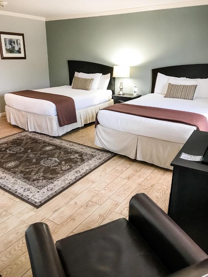 The Square & 5* Dahlonega