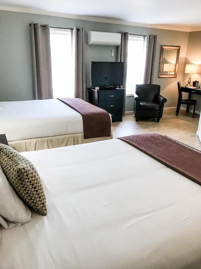 The Square & Hotel Dahlonega